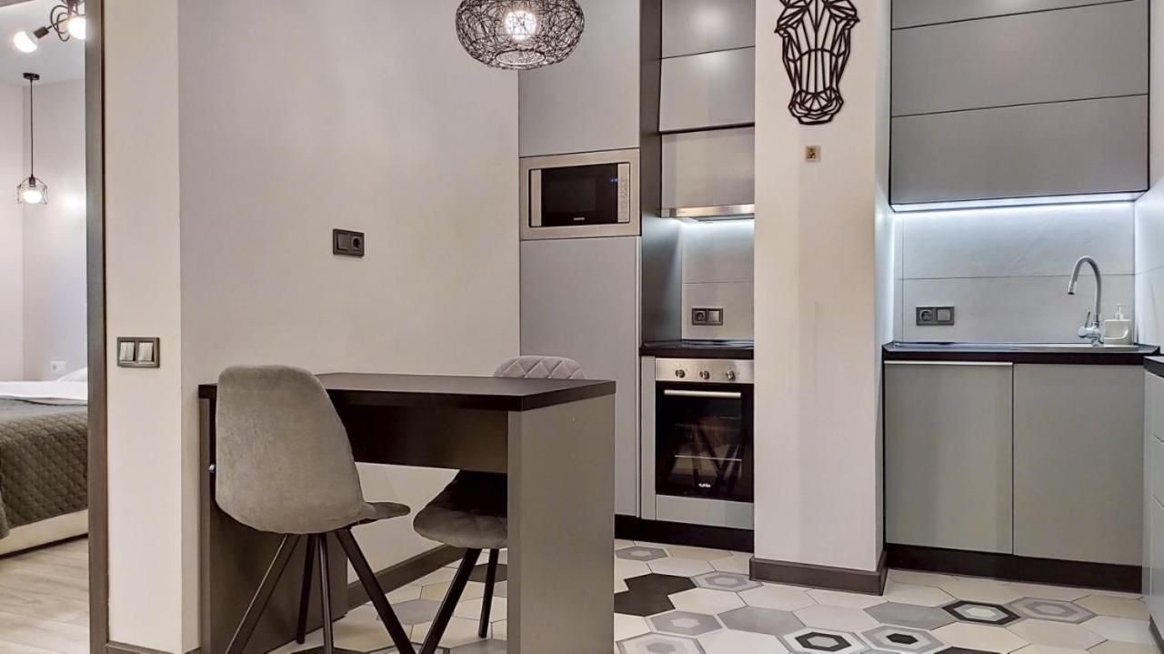 Petrovdom 52,67,205,213 In Smart Apartments In New York Concept House Kiev Buitenkant foto