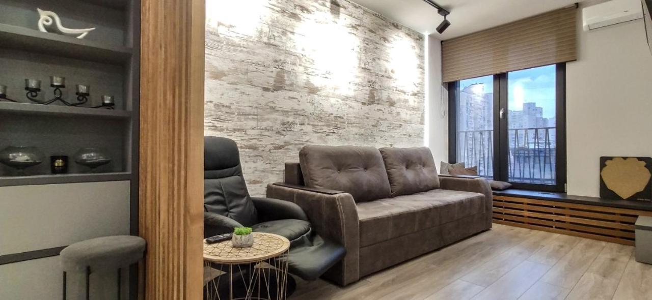 Petrovdom 52,67,205,213 In Smart Apartments In New York Concept House Kiev Buitenkant foto