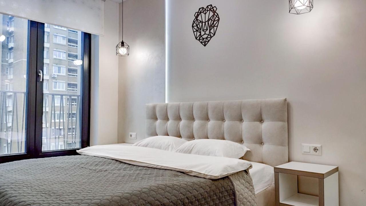 Petrovdom 52,67,205,213 In Smart Apartments In New York Concept House Kiev Buitenkant foto