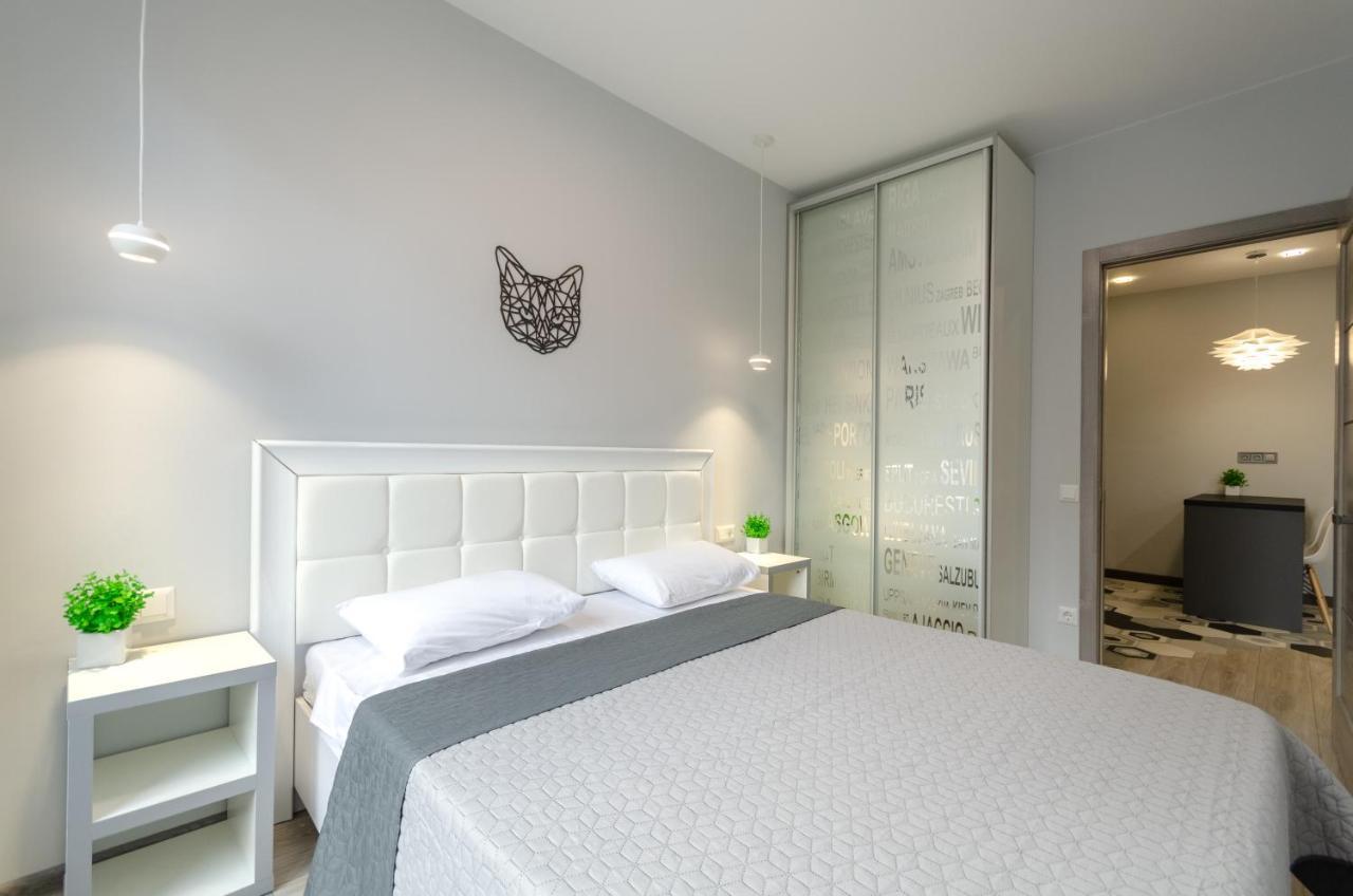 Petrovdom 52,67,205,213 In Smart Apartments In New York Concept House Kiev Buitenkant foto
